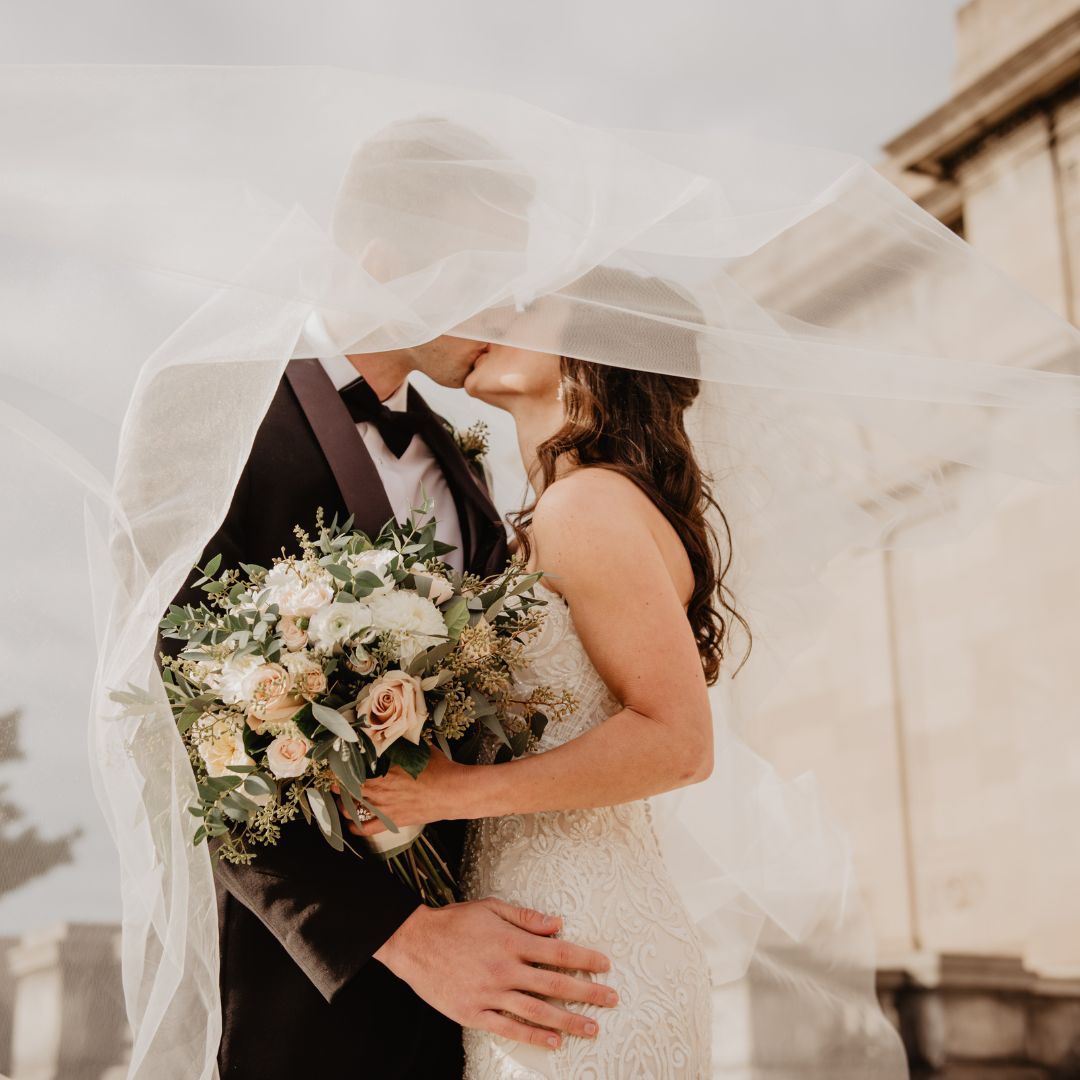 Say yes to the scent! Our wedding day favorites for her! - South Beach Perfumes
